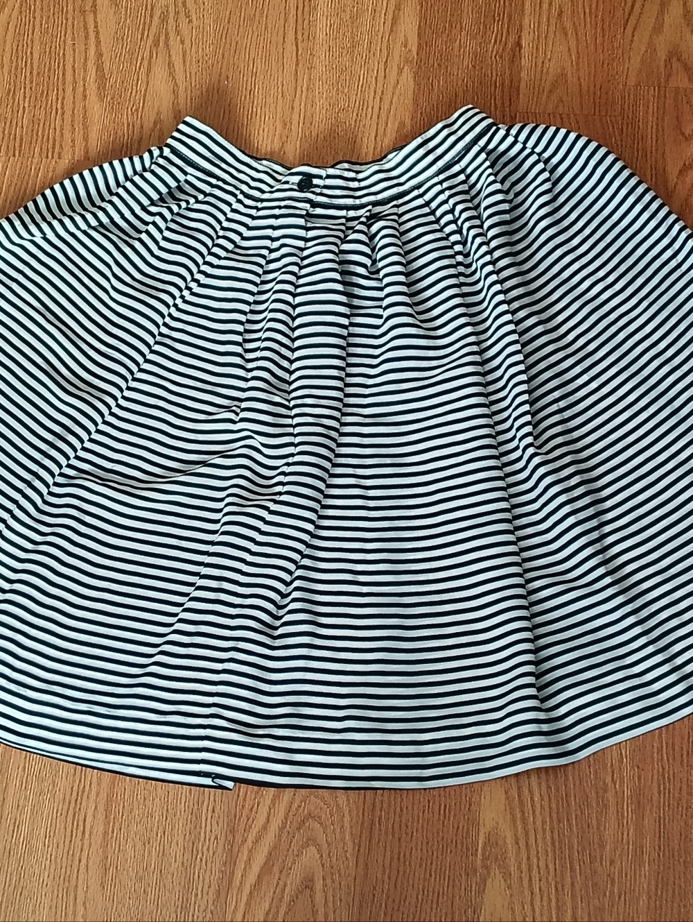 Liz Claiborne Skirt - Picture 8 of 8